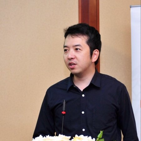 alex 39岁 180cm 50W~100W 双子座 上海 帅气,孝顺,责任感,运动,汽车,旅行 找个逗比姑娘过日子