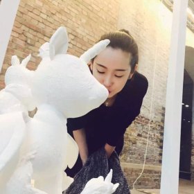 一只野生的鹿 29岁 期望两年内结婚 四川-成都 160cm 10W~20W 学视觉艺术绘画专业的女生 小海龟一枚 现在在做老师 性格开朗乐观 坦率诚恳 生活简单 看起来很淡定其实性格小女生 时而女神 时而女神经
感情慢热 很慢 想要电光火石速战速决干柴烈火的请绕道 非诚勿扰