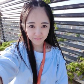方小糖 28岁 期望两年内结婚 北京 161cm 10W~20W 传媒大学新闻学双硕士毕业,现在阿里巴巴,懒得改资料啦。爱生活 爱文字 爱摄影 爱笑 爱吃肉 爱烘培 爱跳舞,小清新 小文艺,善良温暖充满正能量,热爱生活有关的一切,脚踏实地生活,喜欢温暖简单的事物,从不去夜店。有点呆有点萌,一只披着萌软妹皮 但上进有想法的妹纸。真正喜欢就会开始依赖。
嗯 做一个有温度的人,做最好的自己。
坚持了这么久,希望可以遇到那个他。