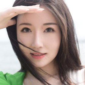 毓聪 26岁 期望两年内结婚 广东-深圳 174cm 20W~30W 本人家庭教养很好,出身于书香门第,艺术专业重点大学毕业,有稳定的工作,也很清闲,家里在深圳有几套房和车,完全可以经济独立,家庭条件优越,对对方的要求是有较高的生活品质以及要比我的家庭条件更加优秀,即有车有房,月薪起码5w以上(父母最低要求)谢谢理解