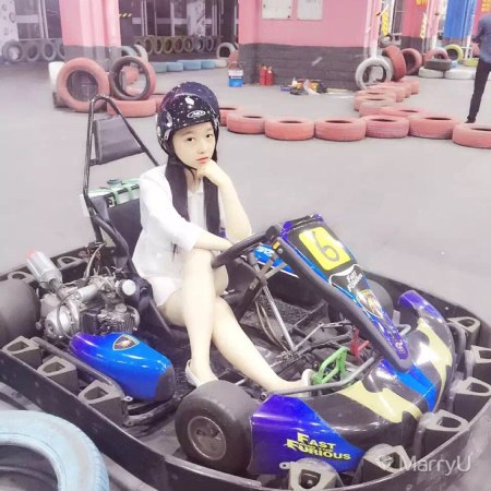 蒙古郡主 23岁 167cm 10W~20W 巨蟹座 江苏-南京 舞蹈,看电影,音乐,阅读,旅行,浪漫 旅行说走就走,玩过大半个中国,住过总统套房,公园里的长椅和网吧也住过不少(因为迷路)。地道的秦淮姑娘,擅长各种手工。爱好舞蹈,香道一类的。自己做了一个蛋糕店。分店筹划中~。每个月平均3万左右吧。我高168,男生175以上。我学历中专,大一就辍学。(大学之前已经有自己的事业,上升期忙不过来)视频认证是素颜。擅长手工要不年税后薪百万以上,形象佳,要不没车没房没事业可以入赘。婚后不出门工作,专心跟着我的那种。我:自己有事业,父母做生意。两样都可以,其他的,做朋友吧。我性格很爷们,的那种。两种都不行,就是适合做朋友~都过了看眼缘,谈对象两个人开心就好的年纪已经过了。现在要么门当户对,要不上门女婿。不然浪费时间