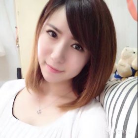 Ellie 30岁 期望一年内结婚 香港 160cm 10W~20W 我今年28歲.香港居民.性格是比較溫柔類型的!沒有什麼脾氣!希望找的另一半是生活在在香港或者深圳的.因為我要找的是可以能結婚的所以也希望大家距離能進些.不是拍拖玩玩的那種.我帶著真誠的態度與對方交往希望對方也同樣心態.相貌中等但是一定不要大男人主義體貼開朗性格的!等等.!至於還想了解更多可以認識後再慢慢告訴你吧!