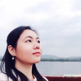 又见芳华 34岁 期望一年内结婚 湖南-长沙 165cm 10W以下 让我们一起把生活经营得有滋有味,活色生香。
相信经过时间的沉淀,我们会更懂得相爱。
如果彼此出现的早一点,也许就不会和另一个人十指相扣;但是相遇的晚一点,晚到两个人在各自的爱情经历中慢慢的学会了包容与体谅,善待和妥协;也许走到一起的时候,就不会那么轻易的放弃,任性的转身,放走了爱情。
执子之手,与子偕老。
积极的寻找,努力的生活,幸福吸引幸福~相信我们会相遇在下一个拐角。
最后,祝福大家都能遇到适合自己的人。