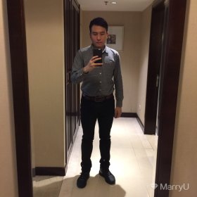 Andy 32岁 期望一年内结婚 香港 176cm 30W~50W 隨緣吧~
