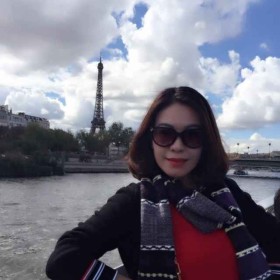Yuki Chau 41岁 期望两年内结婚 香港 159cm 20w~30w 没有开通会员,打不开没回,请谅解。生活简单,经历过感情,自己后来一直以事业为主,深港两地工作,家人一直劝要有一个归宿,当自己想想时间好快,身边优秀的男人早也脱单了,我怎么办!朋友说来这里,我要找得你,在吗?希望找一位和我一样有车有房的男士,干净利索,身体健康,成熟稳重为人贴体孝顺,肯担当有责任心,有事业,偶尔下厨!有情趣!以后一起环游世界,时尚到老……(如你有太太的男人;不够三十五岁的男人;杜绝和我谈恋情,如你是做基金传销,黄金白银,虚拟货币,互联网,资金盘之类目的是要人投资!找错人了,杜绝非诚勿扰,谢谢谅解)