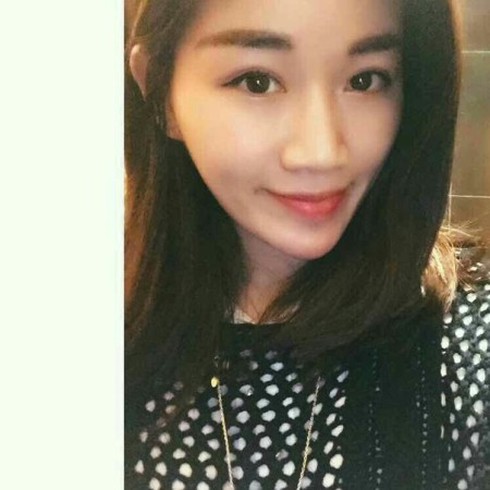 nicole 28岁 161cm 10w~20w 处女座 广东-广州 美食,运动,音乐,旅行,善解人意,开朗,有气质,白皙,大眼睛 广州本地人,祖籍潮汕。好看的皮囊 有趣的灵魂,应该是能擦点边。因为工作原因,很少机会去接触到异性。爱音乐爱旅游爱运动爱生活,气质大方开朗温顺的我期待遇见成熟阳光上进顾家的你。期待遇见一个三观相似聊得来的另一半,每天带给我正能量。疼我宠我,我要在你面前做最舒服最自然的自己。我是一个真诚的女生,一旦认定对方,那么我一定会好好经营这段感情。坦诚相待,拒绝套路。本人更倾向于找本地人或广东一带的,因为饮食和沟通方面不会有太大差异。另外, 我对弟弟没兴趣哈。谢谢大家对我的点赞,没及时回复请见谅。