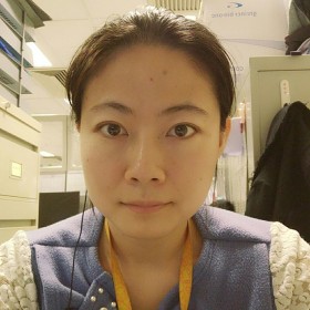 Julie 30岁 期望两年内结婚 香港特别行政区 173cm 10w~20w 本人现在在香港理工大学读博士,读博之前工作了一段时间,在乌鲁木齐疾病预防控制中心工作期间考取了全国的公共卫生执业医师资格证,之后在香港大学做了一年多的研究助理。在学习和工作上一直勤勤恳恳,也算有还好的回报。业余爱好就是逛逛街,跳跳舞,睡懒觉。但是感情上EQ不足,生活不精致,连个正式长久的恋情都木有。只能借助这个平台碰碰运气吧,愿早日找到合适的另一半。顺便说一下,本人从小在乌鲁木齐长大,是个老新疆人。