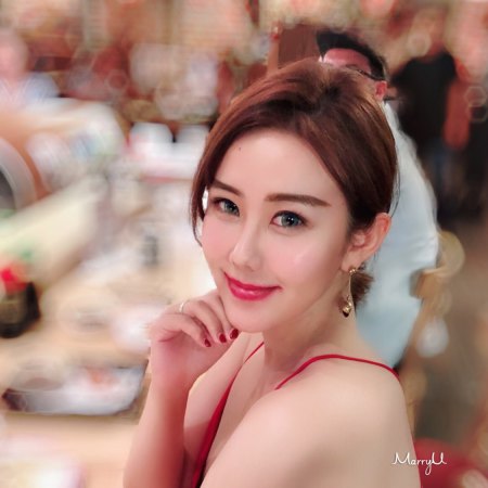 Jane 28岁 160cm 20W~30W 处女座 北京-朝阳区 我出生自书香门第,具有双重性格,外柔内刚。从事艺术品行业。
我更看重男人的内在品质,希望你是一位有责任担当、顾家厚重、温文尔雅的男士。
爱情一开始多半是激情、向往,也许有一天生活会过的平淡、琐碎,我相信真正的爱是绵长而温暖的。
若得一人心,不再生离别,同为天下游,共邀窗前月。一约既定,万山无阻。